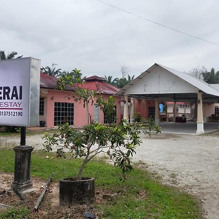 Sri Peserai Homestay Batu Pahat Esterno foto
