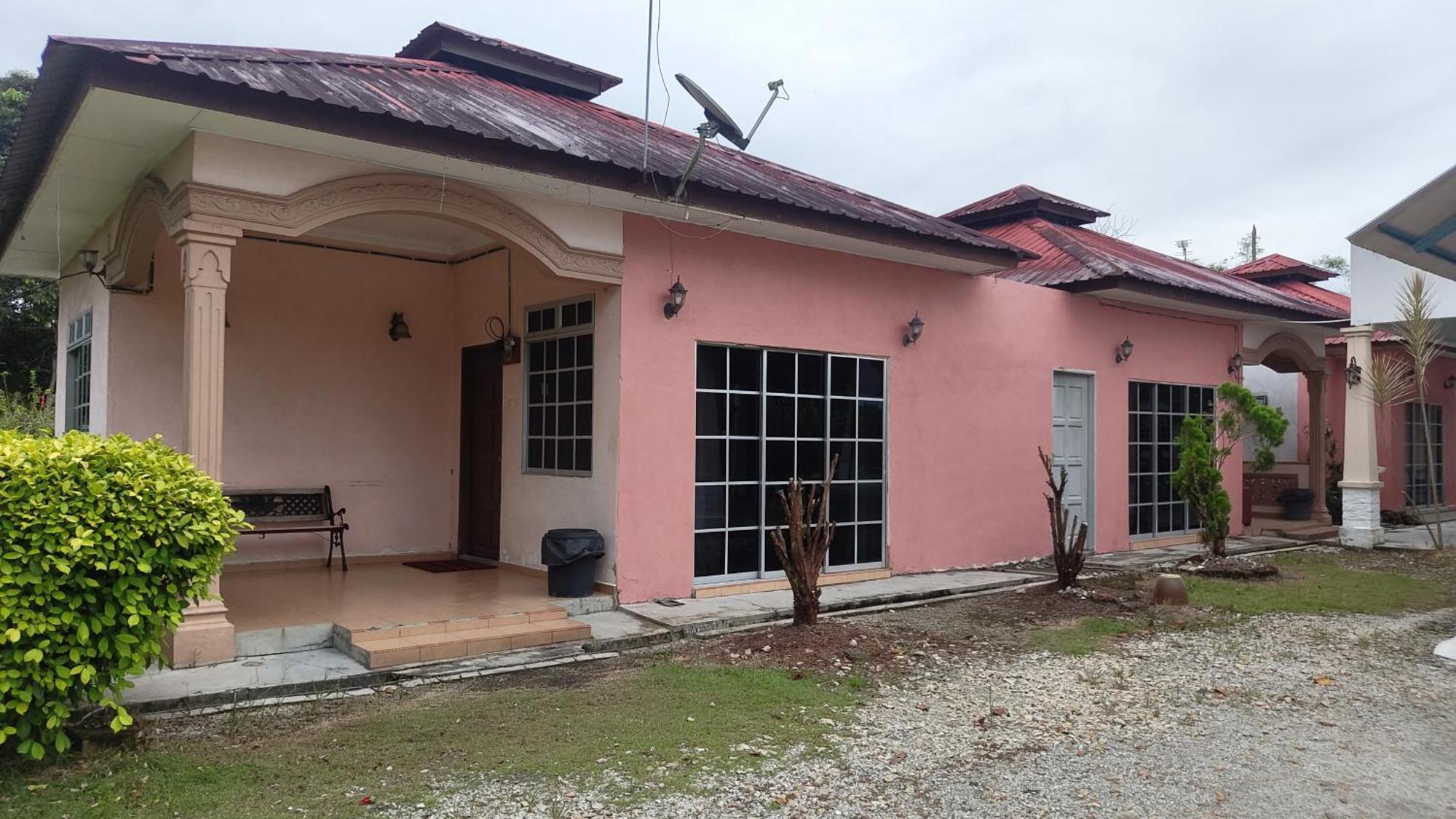 Sri Peserai Homestay Batu Pahat Esterno foto